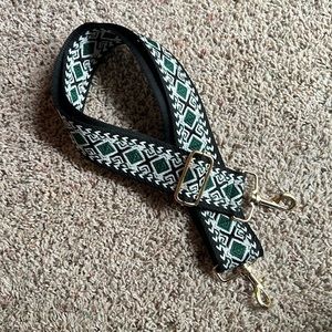 Brand new “guitar” purse strap